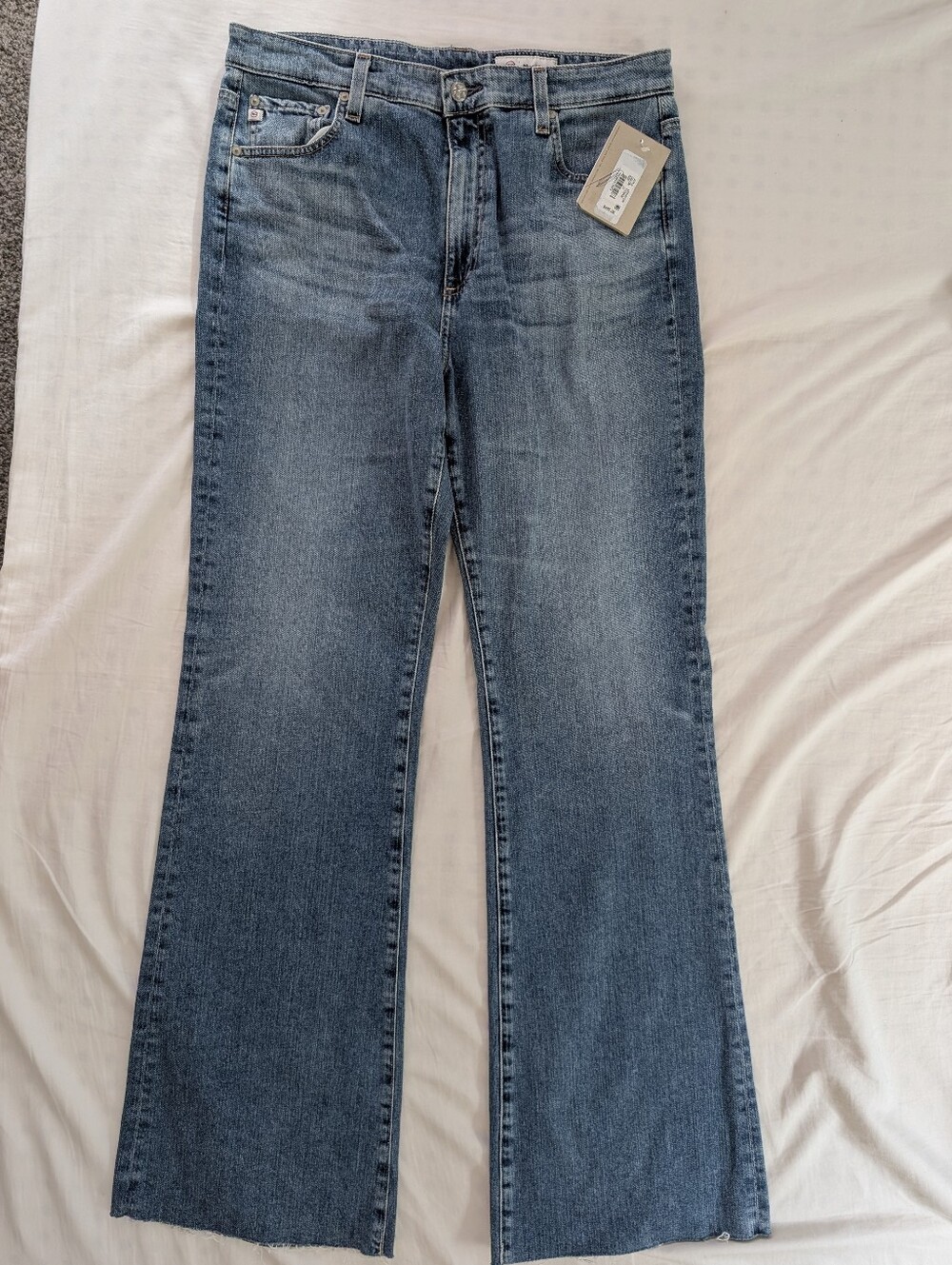 NWT AG Denim Alexxis High Rise Vintage Raw Hem Boot Cut Jeans Sz 32 Medium Wash